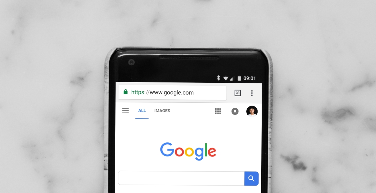 Phone displaying Google search update